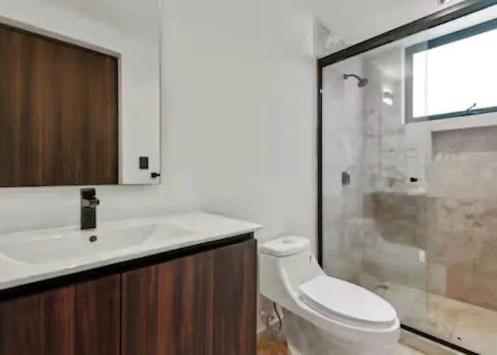 Chic Jungle 2br - Balcony Priv Pool Steam & Gym