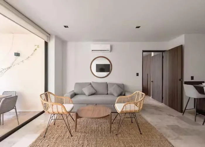 Chic Jungle 2br - Balcony Priv Pool Steam & Gym *